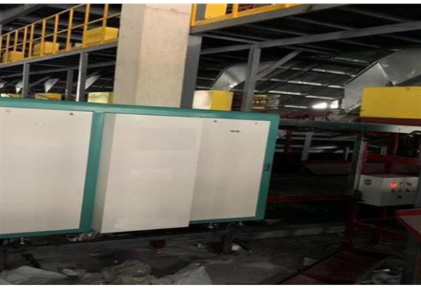 大型安檢機(jī)安裝現(xiàn)場(chǎng)